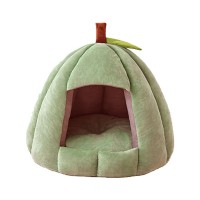 Warm enclosed pet nest